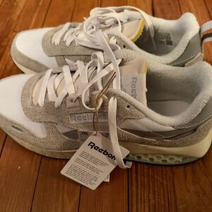 Reebok Classic men’s size 11